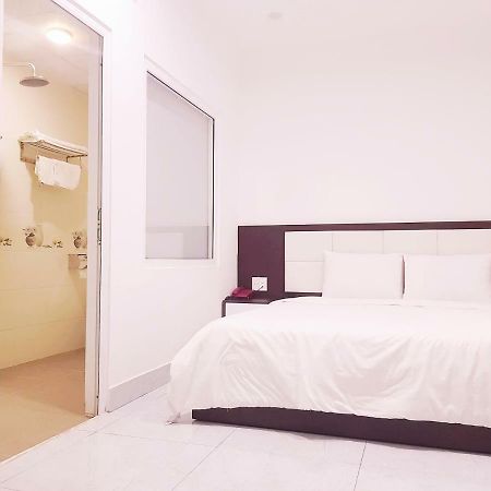 Hanz Hotel Nha Trang Esterno foto