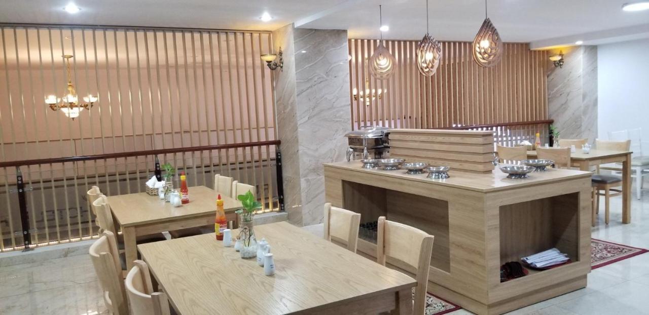 Hanz Hotel Nha Trang Esterno foto