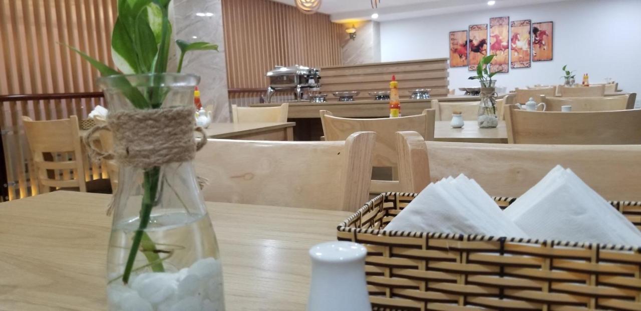 Hanz Hotel Nha Trang Esterno foto